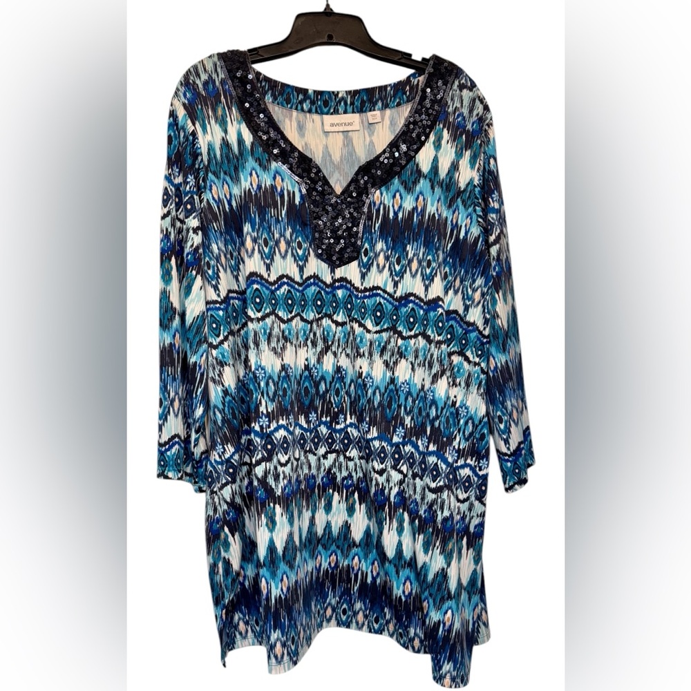 Avenue Blue and White Embellished 3/4 Sleeve Tunic
